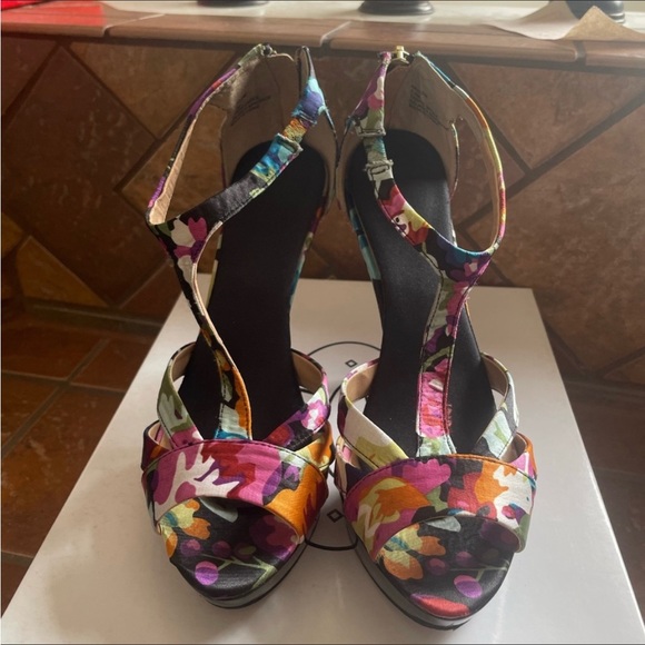 Steve Madden Haylow Floral Sandal Heels - Picture 2 of 6